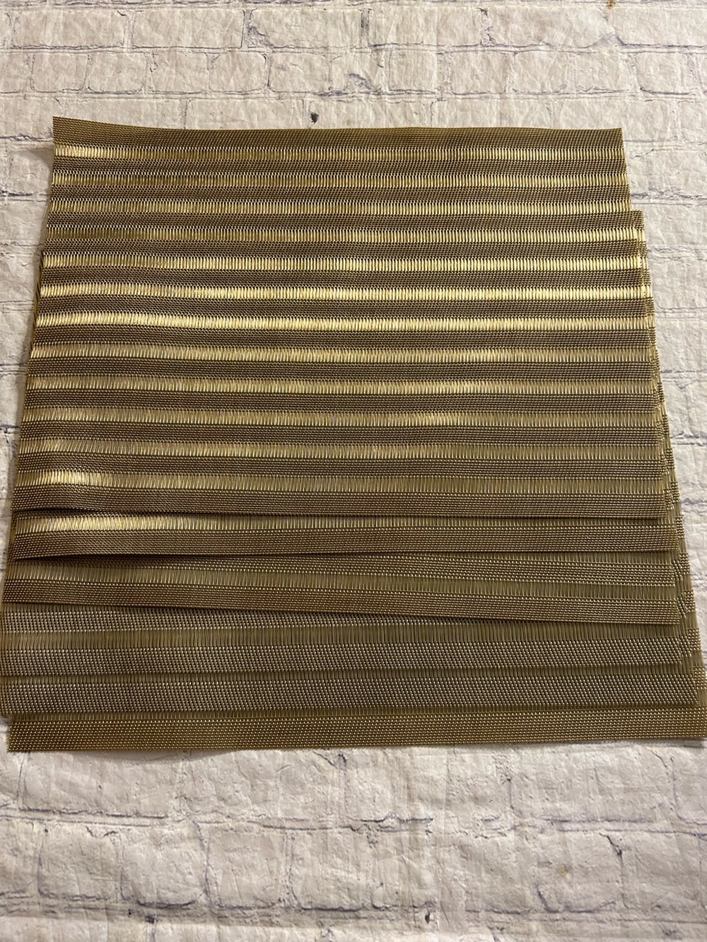 GOLD BRONZE TEXTURED STRIPED HARD PLASTIC SET OF (6) PLACEMATS